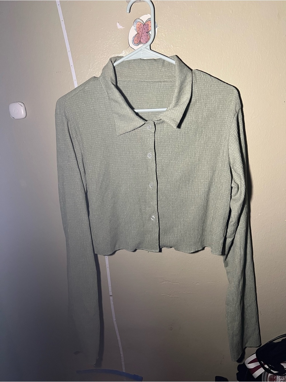 SHEIN mint green cropped button up top